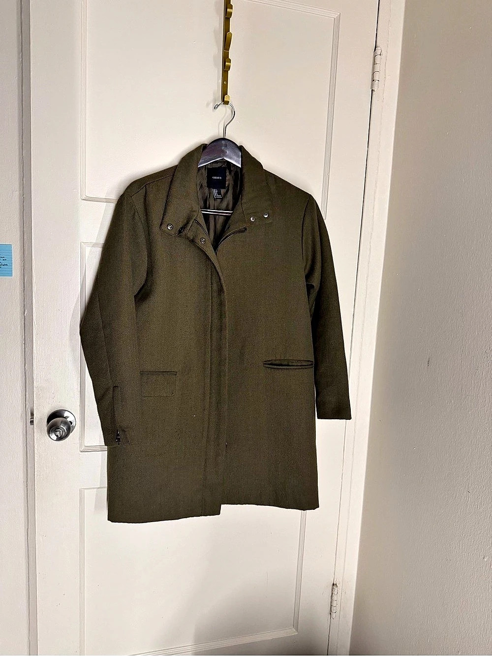 Forever 21 Olive Trench Coat Size Medium Like New